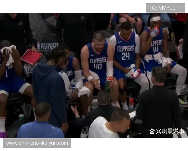 快船队莱昂纳德因伤提前返回洛杉矶，缺席对阵公牛一战。