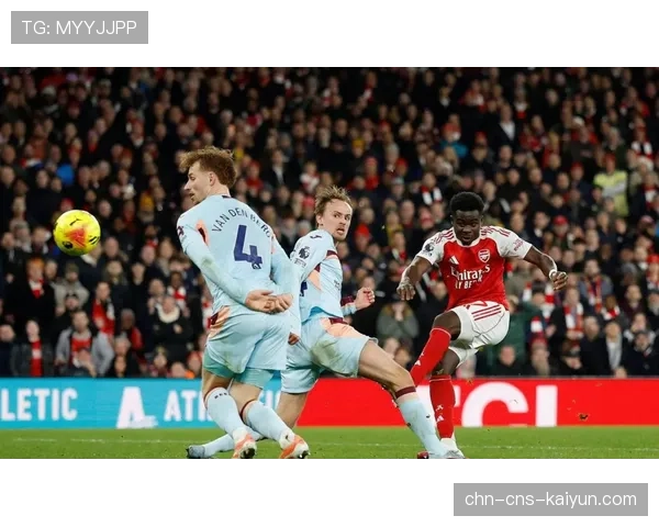 曼城对阵阿森纳天王山之战，安东尼-泰勒执法引争议